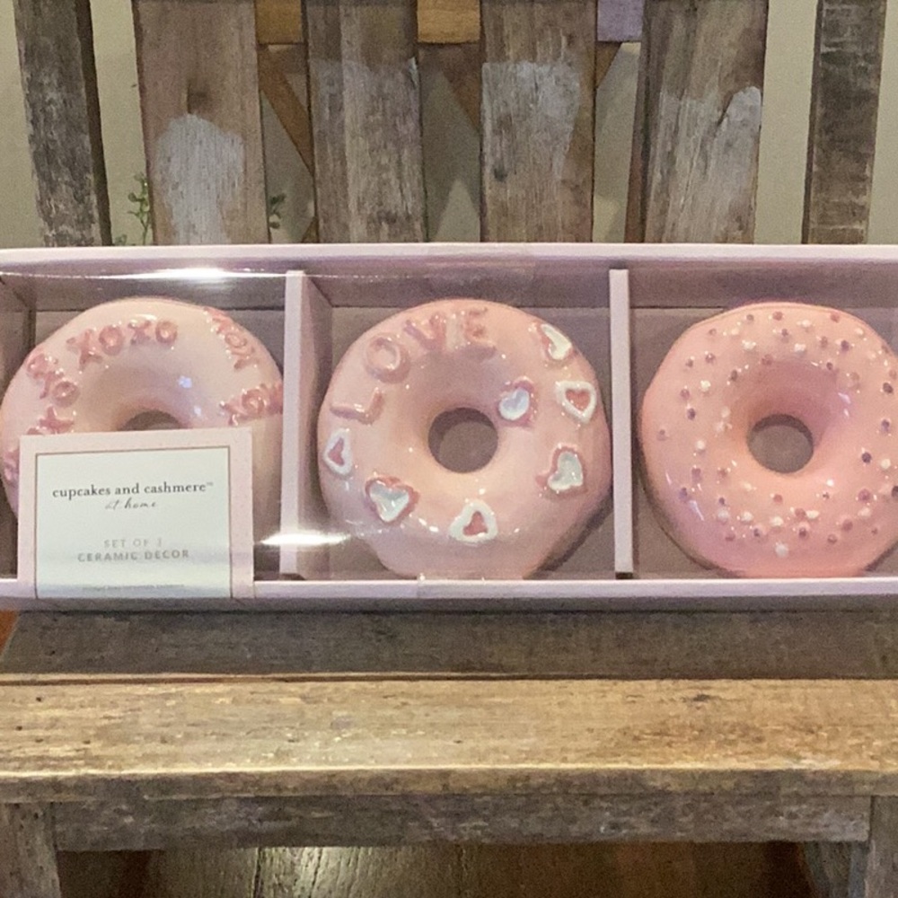 cupcakes and cashmere Valentine donuts - set of 3